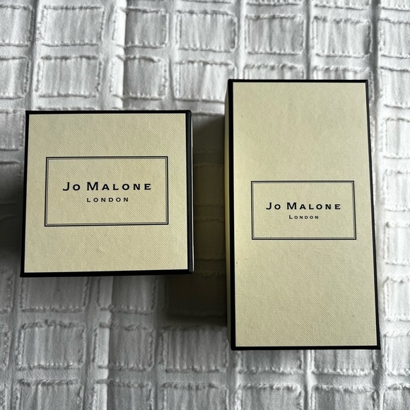 Two Jo Malone London Empty Gift Boxes with Pink Ribbon — Elegant Reusable Set - Picture 2 of 5